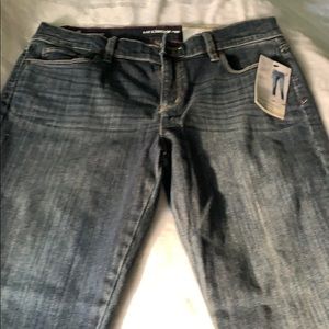 Liz Clairborme Boyfriend Capri